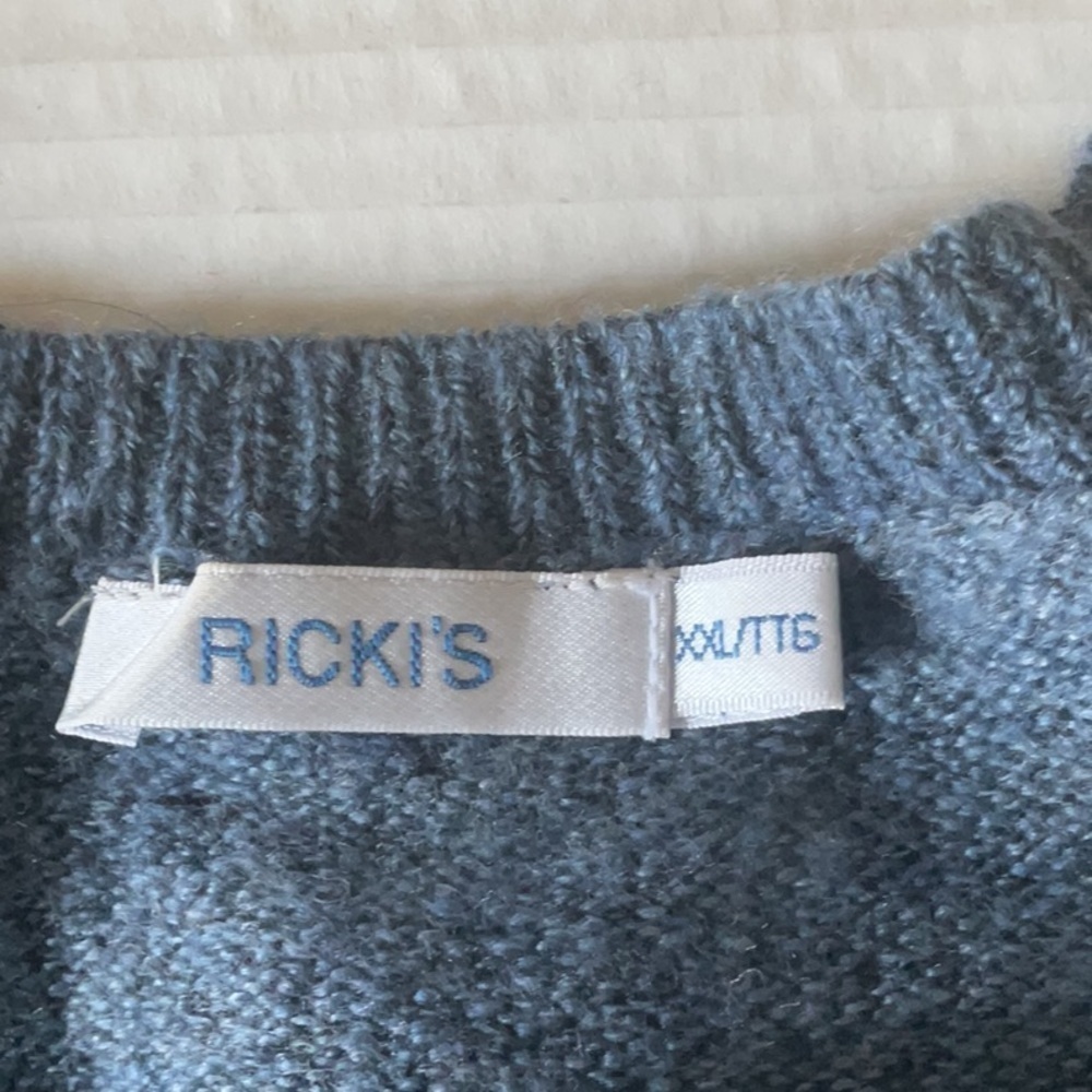 Ricki's Gray and White Crew Neck Sweater Frosty and Fabulous - Picture 5 of 5